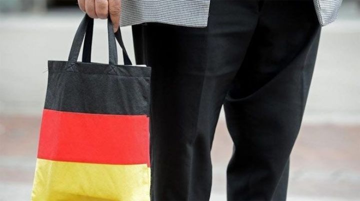 İşsizlik Almaniyanın birləşməsindən bu yana ən aşağı səviyyədədir