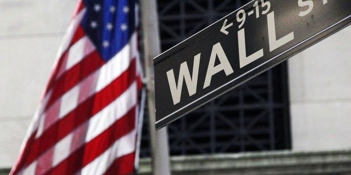 ABŞ-da indekslər durğunluq narahatlıqları ilə çalxalanır