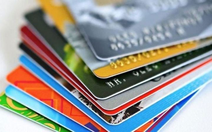 Azərbaycanda maaşını kart ilə alanların sayı kəskin artıb