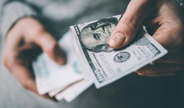 Banklarda Dollar və Avronun alış-satış qiymətləri