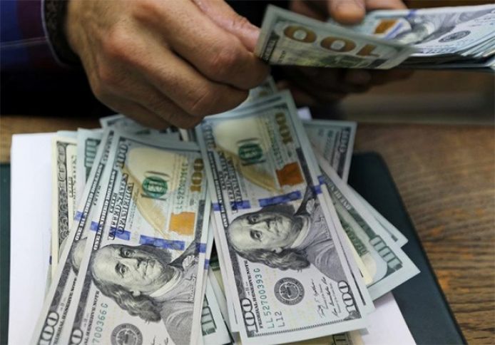 Dolların bazar ertəsinə olan rəsmi məzənnəsi açıqlandı