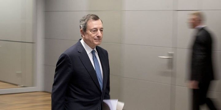 "AMB-nin təşviq proqramına başlayacağı ehtimalı 50%-dir"