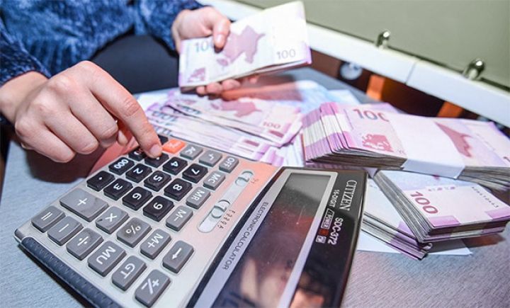 27 mindən çox vergi ödəyicisi dövlətdən pul istədi