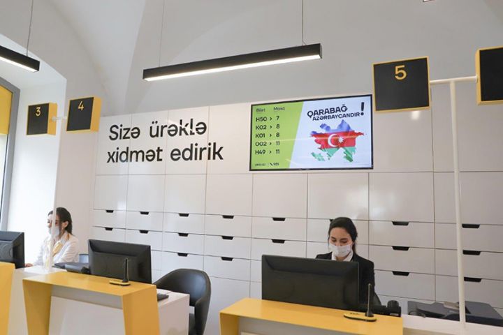 Bank  filialını tam yeni konseptdə istifadəyə verib