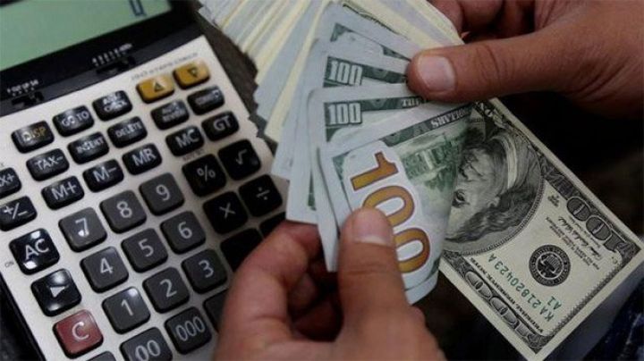 Banklarda Dollar və Avronun qiymətləri