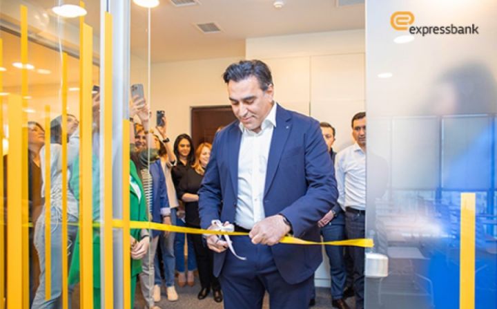 Expressbank İnkişaf Mərkəzi indi yeni ofisdə - FOTOLAR