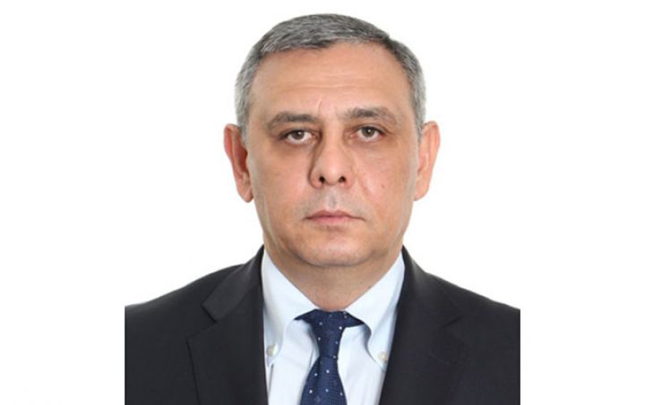 Yeni rəis kimdir? - Dosye