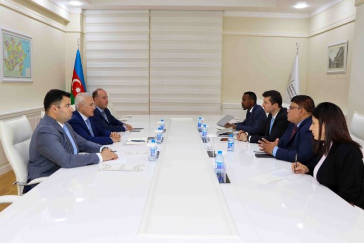 Dövlət Xidmətində İslam İnkişaf Bankının nümayəndələri ilə görüş keçirilib