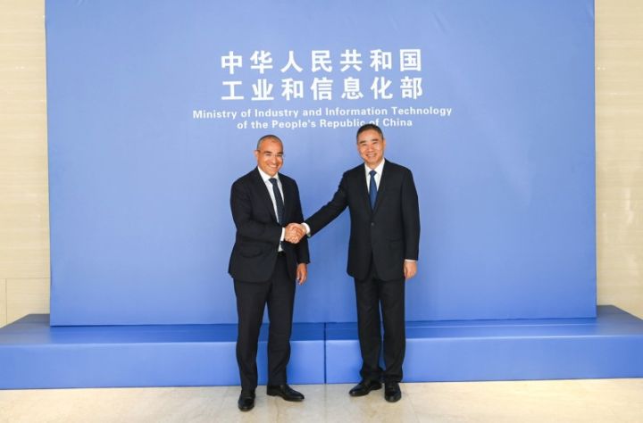 Azərbaycan nümayəndə heyəti Çində bir sıra görüşlər keçirib