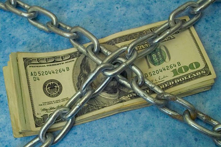 Dolların sabah üçün rəsmi məzənnəsi müəyyən olunub