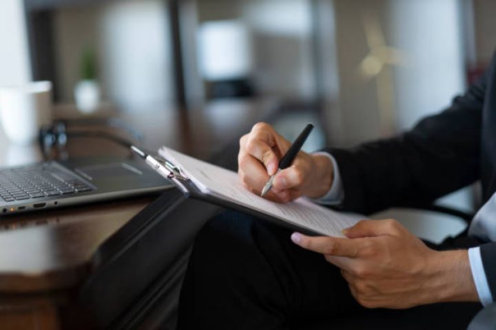 İnternetdə əxlaqsız ifadələr səsləndirənlər, bədənini əxlaq normalarına zidd formada göstərənlər cərimə ediləcək