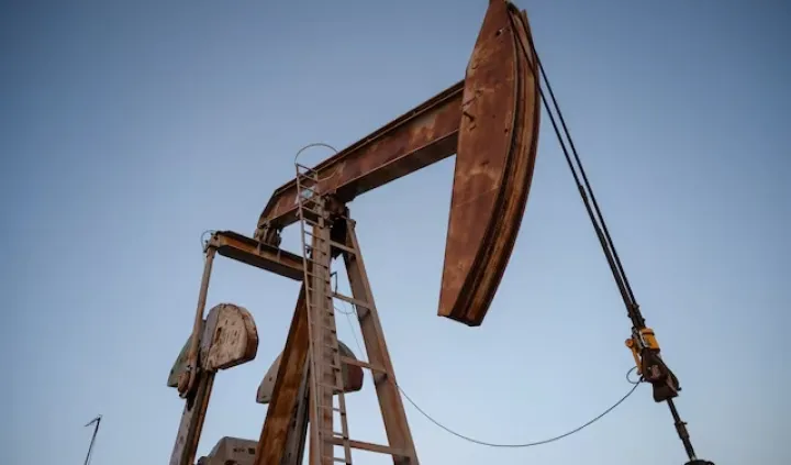 Neft qiymətləri yüksəlir - BU GÜN 4%-DƏN ÇOX BAHALAŞDI