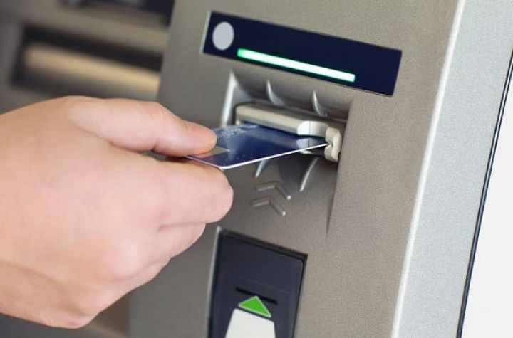 Bakıda bankomat qarət edilib - BÖYÜK MƏBLƏĞ