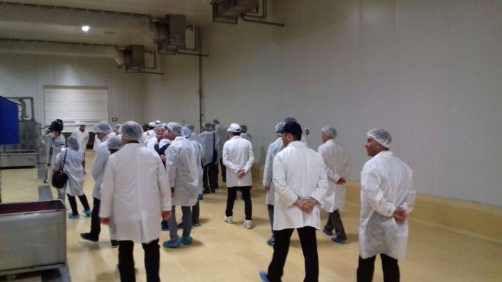 "Azərsun" konserv zavodunun qapılarını jurnalistlərə açdı