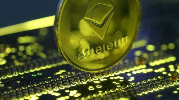 "Ethereum"un qurucusundan kriptovalyuta xəbərdarlığı