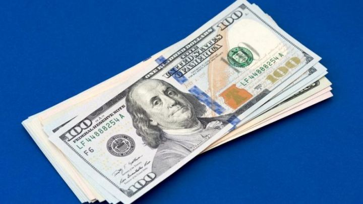 01.08.2022-ci il tarixindən Manatın ABŞ dollarına qarşı rəsmi məzənnəsi