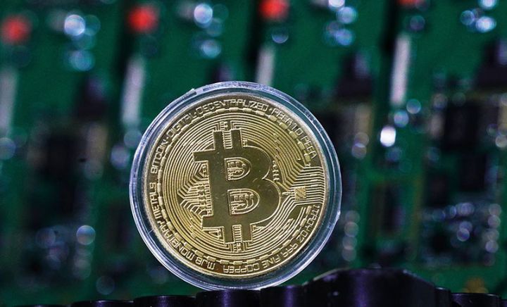 Kriptovalyuta bazarının həcmi 3 trilyon dolları ötüb