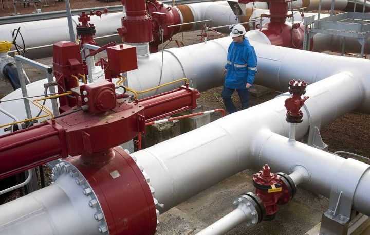 Avropada qazın qiyməti yenidən 900 dolları görüb