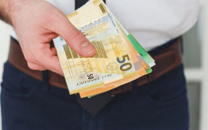 Ailəsini maaş ilə dolandıranlar gəlir vergisi də ödəməli olacaqlar