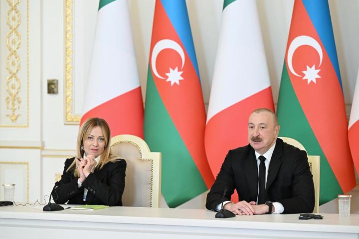 “Bizim üçün İtaliya bazarı həm neft, həm qaz üçün birinci dərəcəli əhəmiyyət daşıyır”